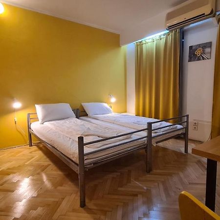 Sleep Inn Hostel Bukareszt Zewnętrze zdjęcie
