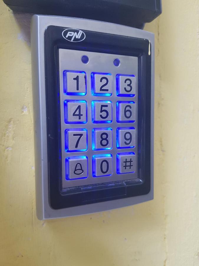 Sleep Inn Hostel Bukareszt Zewnętrze zdjęcie