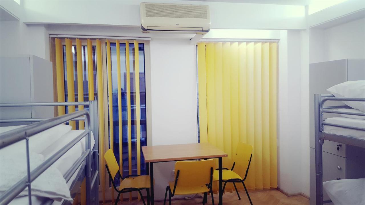 Sleep Inn Hostel Bukareszt Zewnętrze zdjęcie