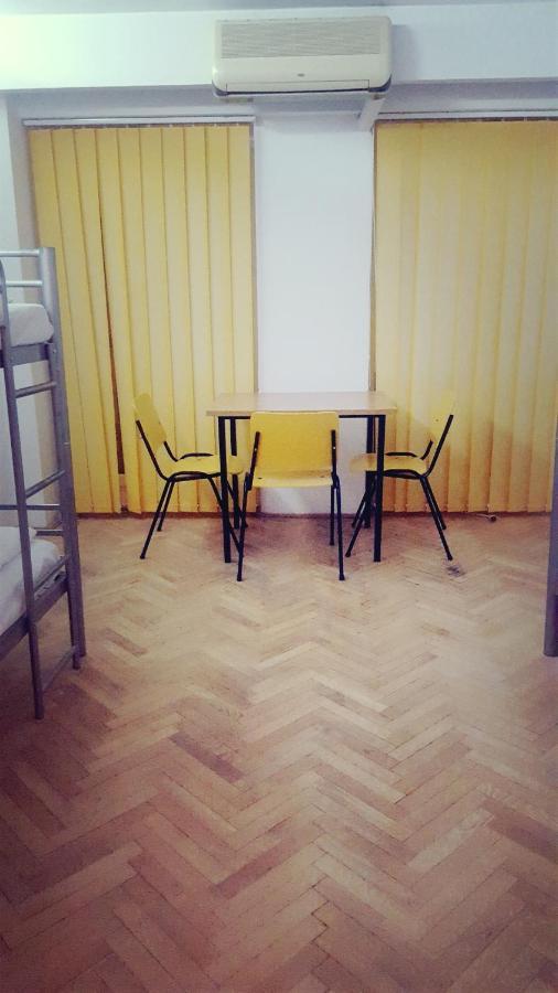 Sleep Inn Hostel Bukareszt Zewnętrze zdjęcie