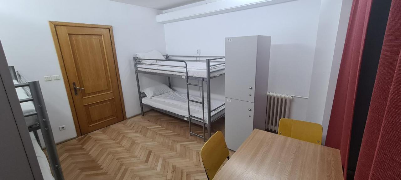 Sleep Inn Hostel Bukareszt Zewnętrze zdjęcie