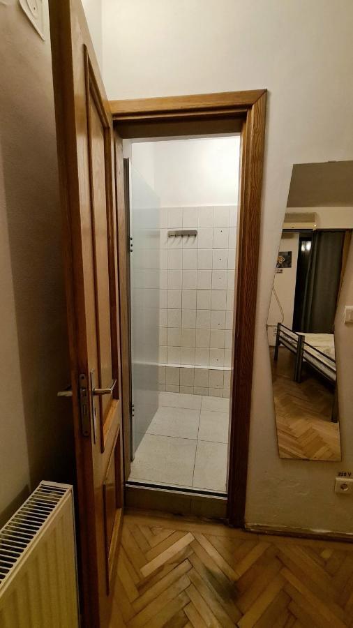 Sleep Inn Hostel Bukareszt Zewnętrze zdjęcie
